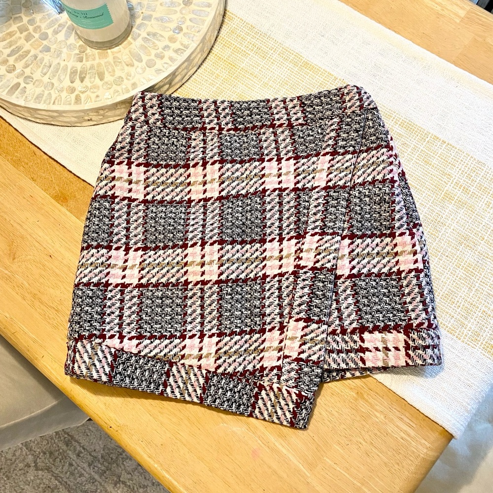 Plaid Skirt💫